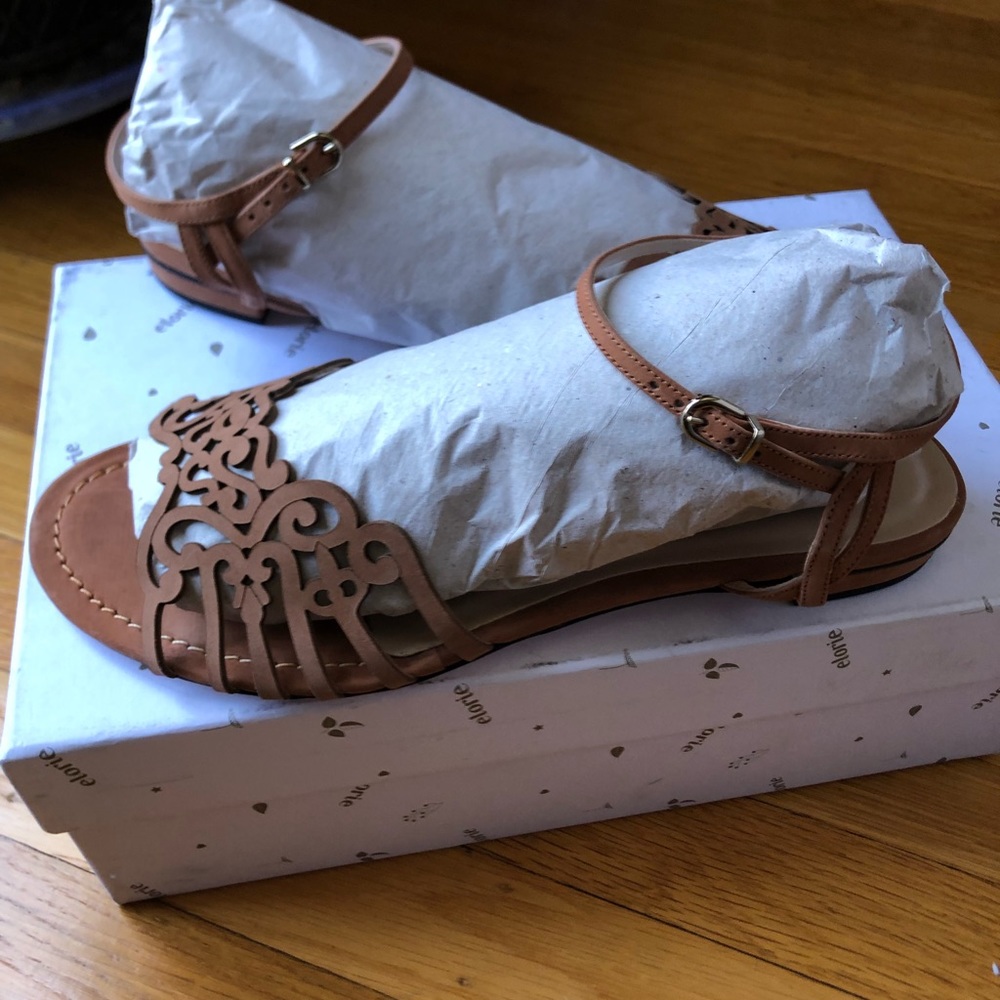 [Elorie] Two-Piece Laser Cut Sandal